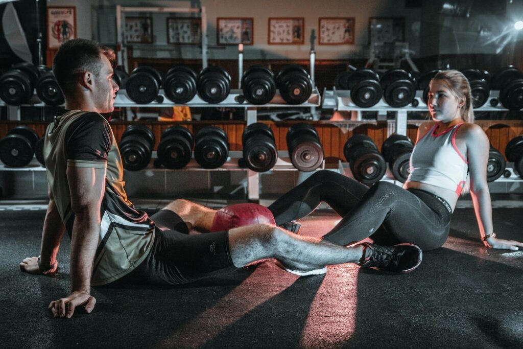El Fitness es un programa integral y un estilo de vida que combina el entrenamiento de fuerza, la resistencia cardiovascular y la movilidad articular.